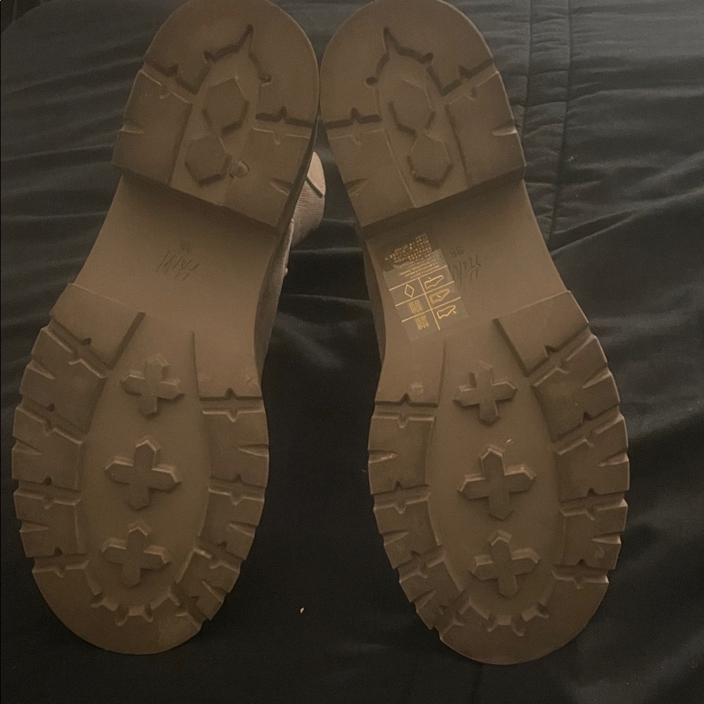 H&M Beige Suede Ankle Boots - Picture 6 of 6